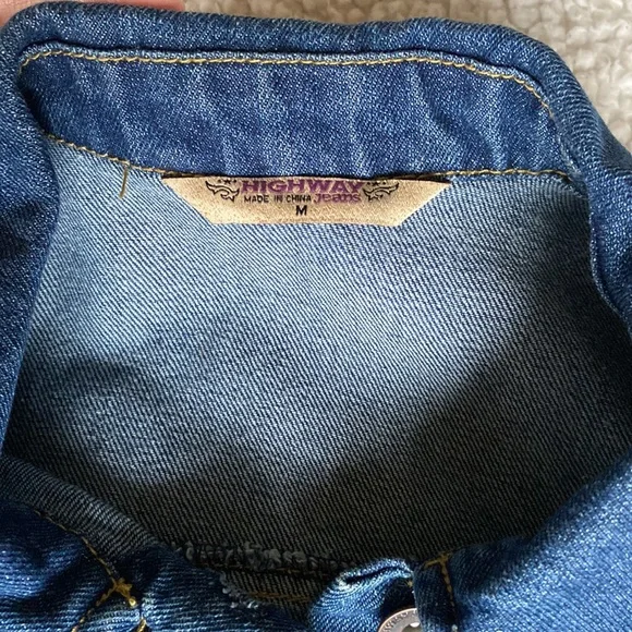 Jean Jacket - Picture 3 of 4